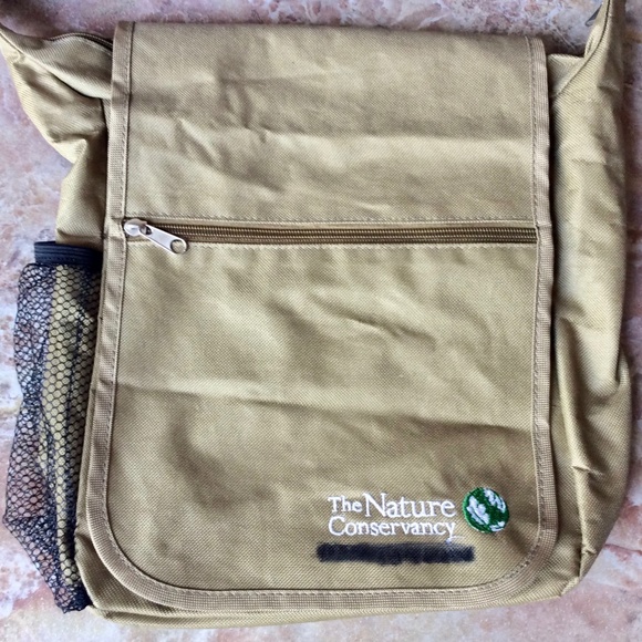 nature conservancy messenger bag